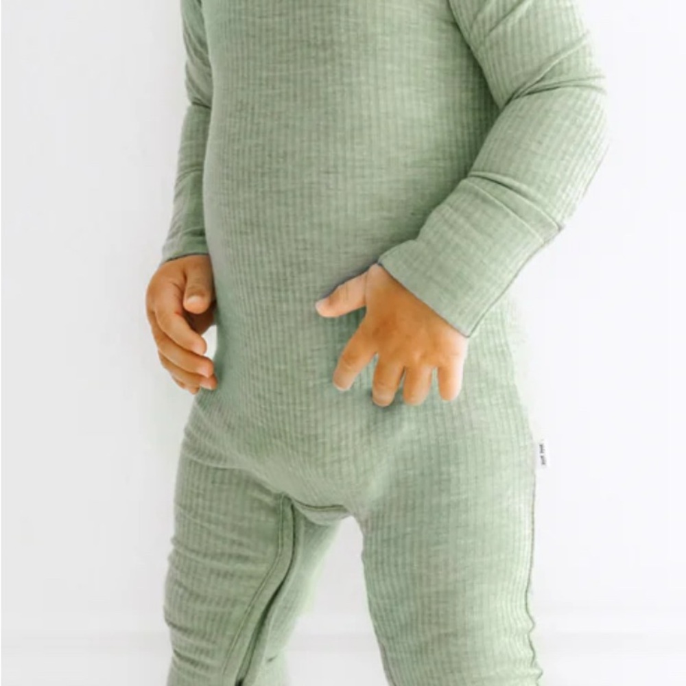 Heather Sage Ribbed Crescent Zippy - Little Sleepies